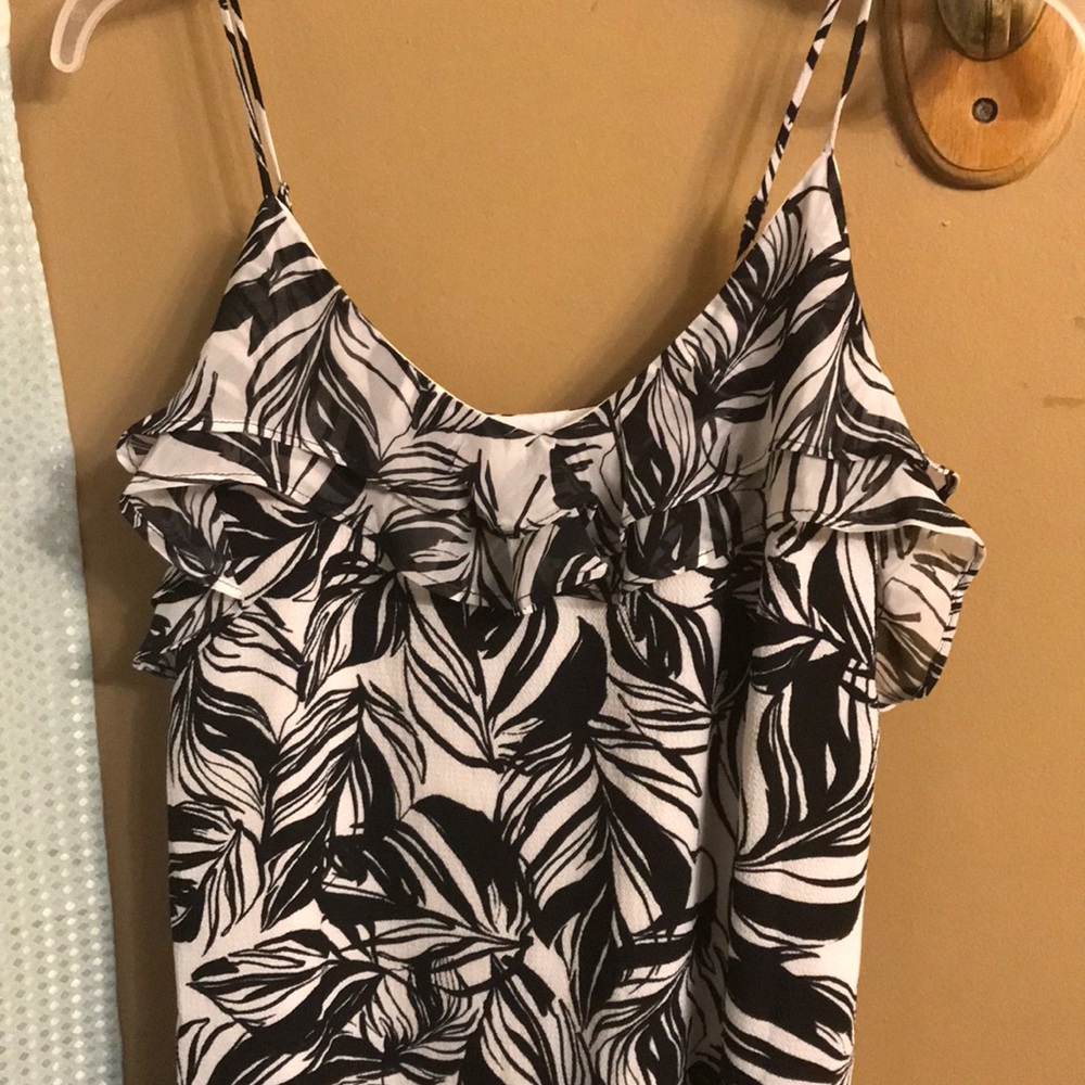 Sleeveless dress